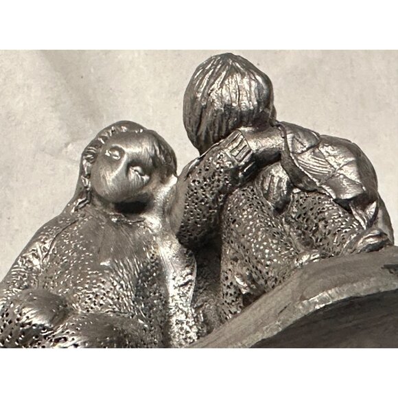 Michael Ricker Pewter Figurine Brother Sister Crying 2000 Children Sitting - Picture 6 of 11